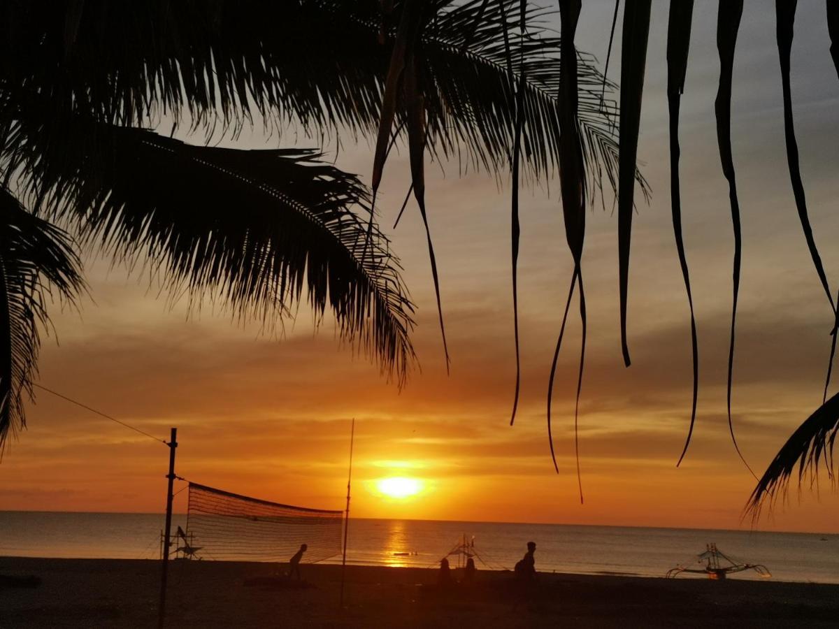 Sulu Sunset Beach Resort Nauhang Buitenkant foto