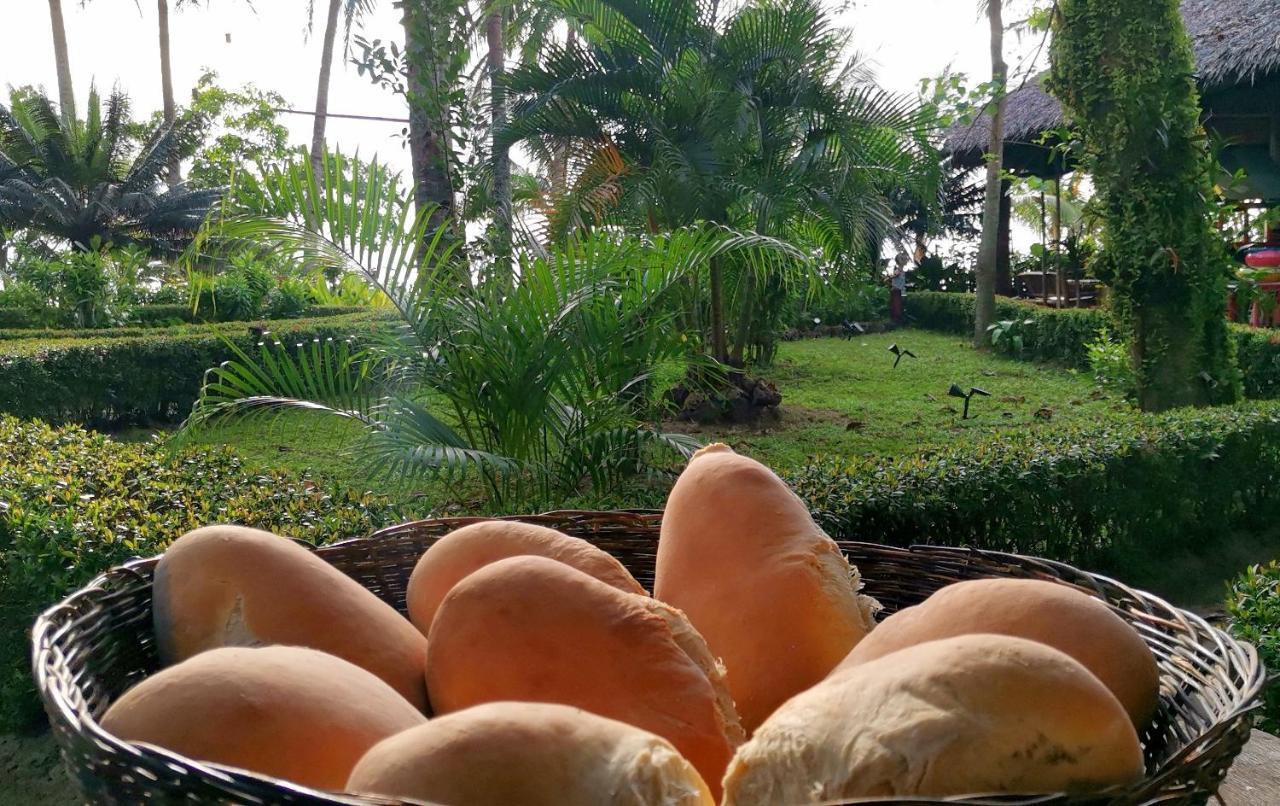 Sulu Sunset Beach Resort Nauhang Buitenkant foto