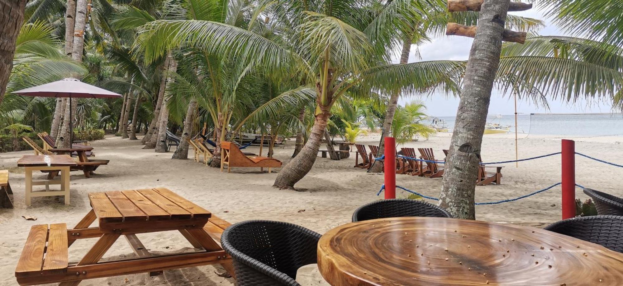 Sulu Sunset Beach Resort Nauhang Buitenkant foto