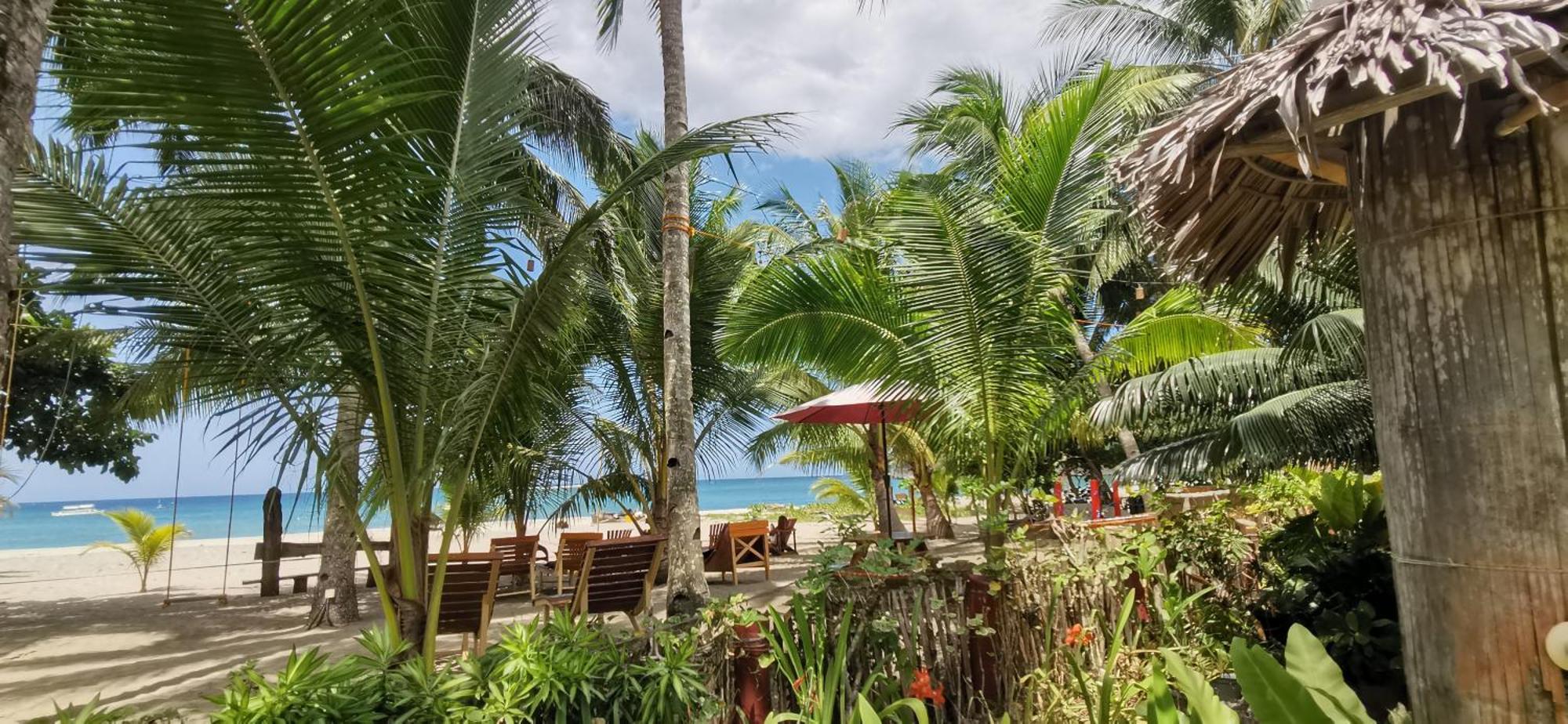 Sulu Sunset Beach Resort Nauhang Buitenkant foto