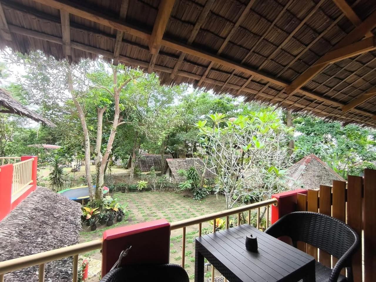 Sulu Sunset Beach Resort Nauhang Buitenkant foto